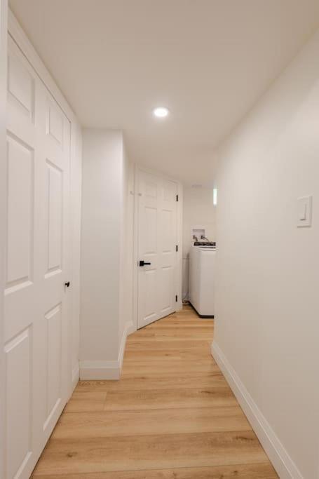 Luxury New Spacious Apartment - Country Hills, Kitchener Exterior photo